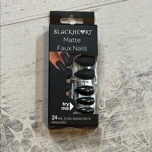 Hot Topic Blackheart Matte Black Stiletto Nail Set